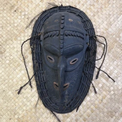 PAPUA NEW GUINEA MEDIUM MASK 4