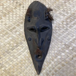 PAPUA NEW GUINEA MEDIUM MASK 2
